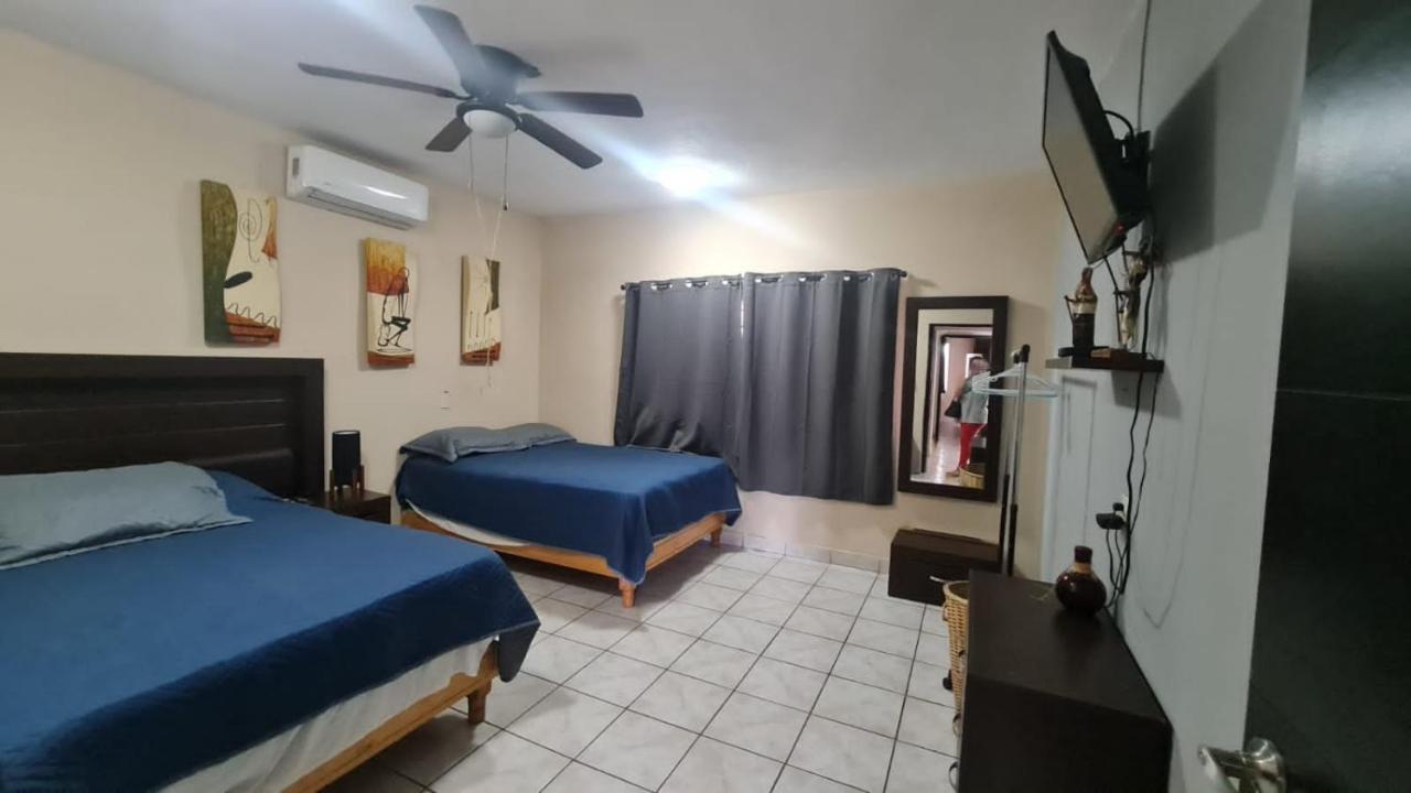 דירות מזטלן Casa A Pie De Playa Isla De La Piedra מראה חיצוני תמונה