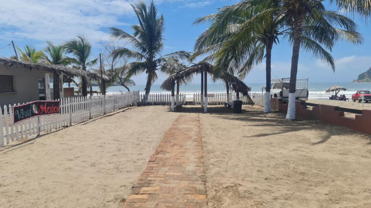 דירות מזטלן Casa A Pie De Playa Isla De La Piedra מראה חיצוני תמונה